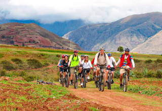 Mountain bike from Chinchero to Maras Moray