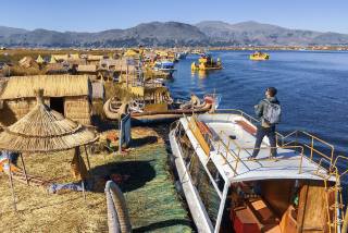 Titicaca lake uros islands tour Cusco Inka Express 4 days